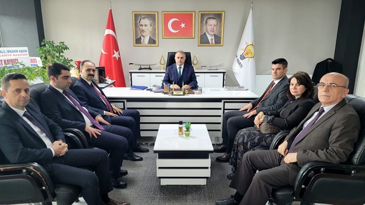 Tarım ve Orman Müdürü Hayrullah Göktekin ve birim müdürlerinin AK Parti ziyareti (2)