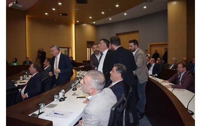 Tartışmalara AK Partili Mustafa Gökgez de katıldı (2)