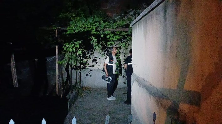 Tartıştığı şahıslara pompalı tüfekle ateş açtı (2)