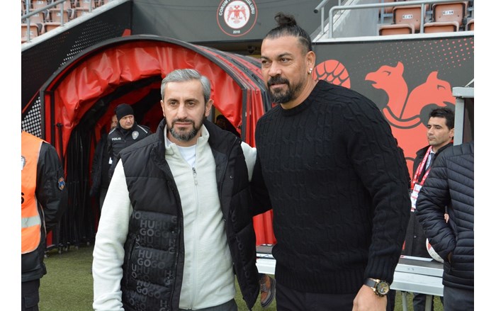 Teknik Direktör Serkan Özbalta Servet Çetin