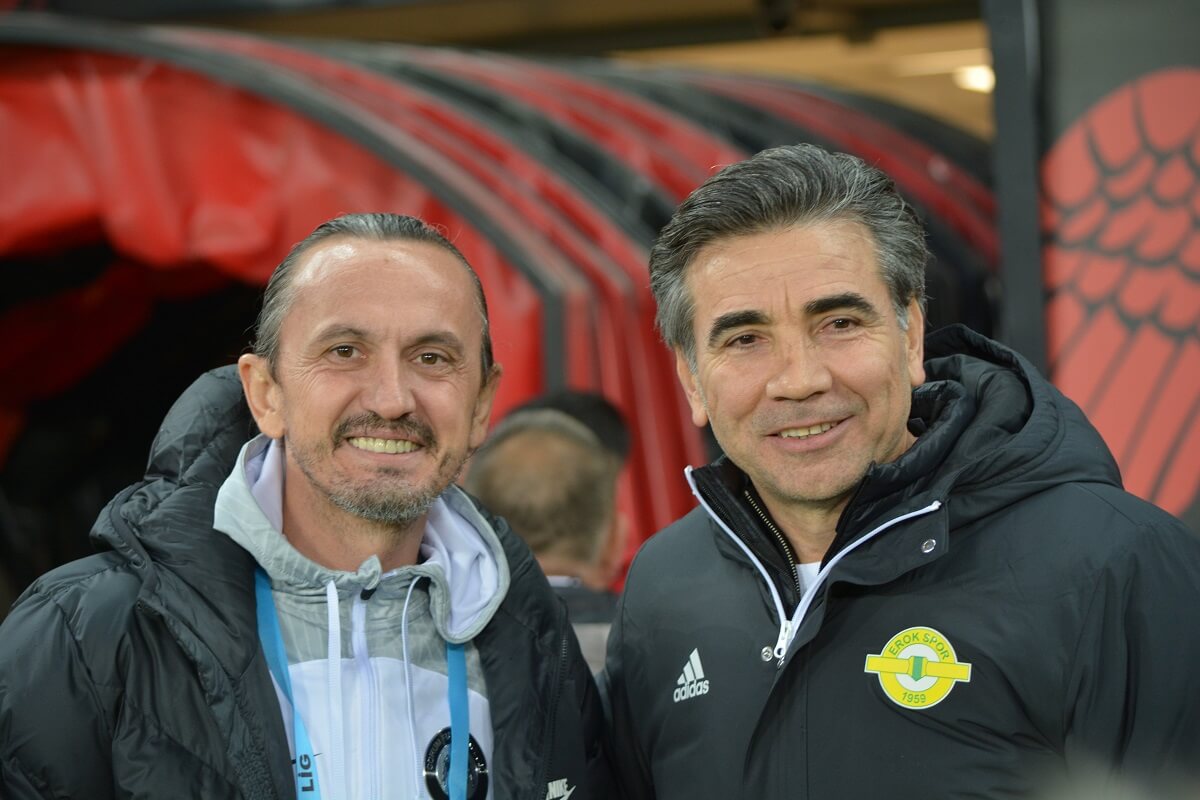Teknik Direktörler Tuncay Şanlı ve Osman Özköylü