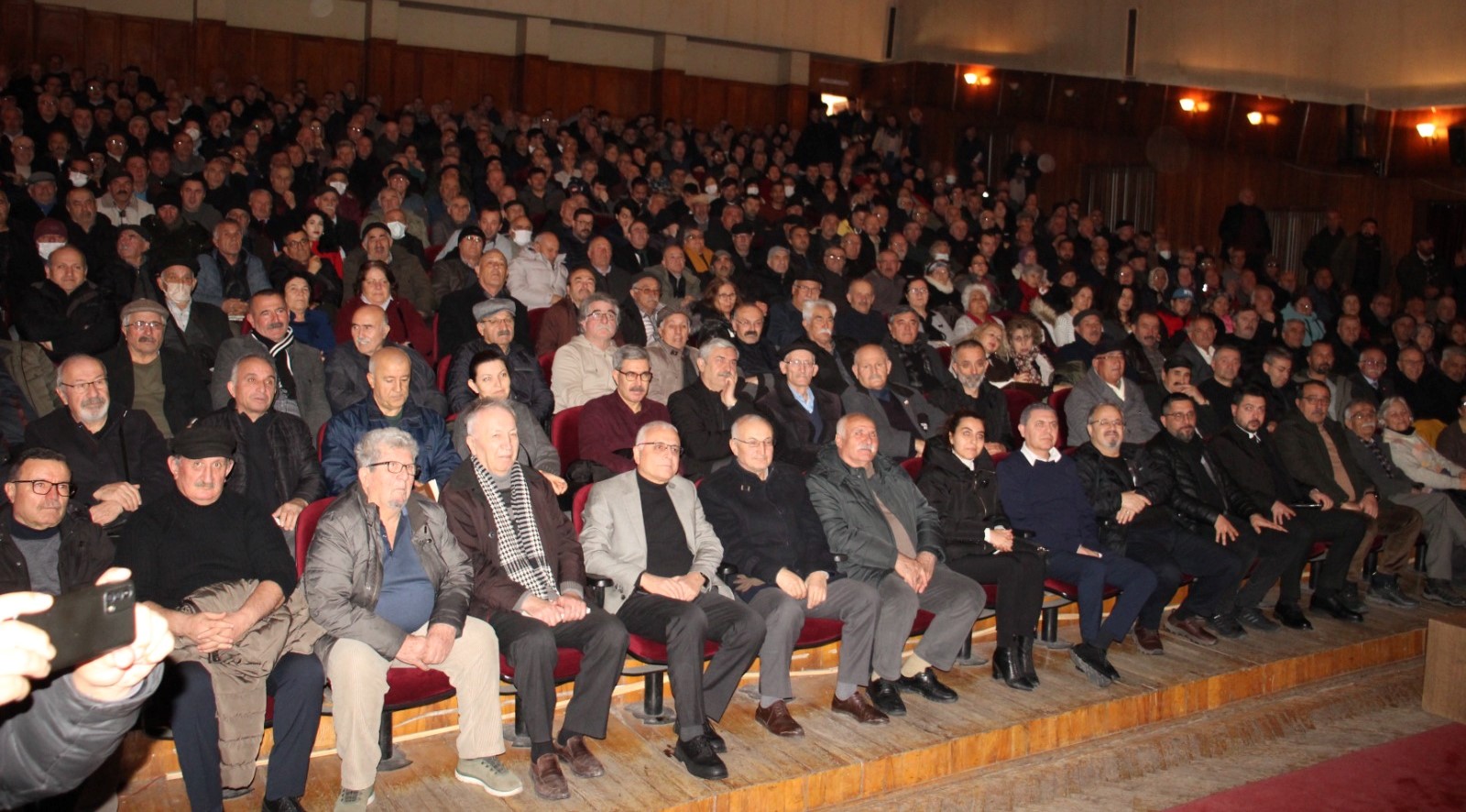 Tele 1 Televizyonu Genel Yayın Yönetmeni Merdan Yanardağ'ın Çorum programı yoğun ilgiyle karşılandı (3)