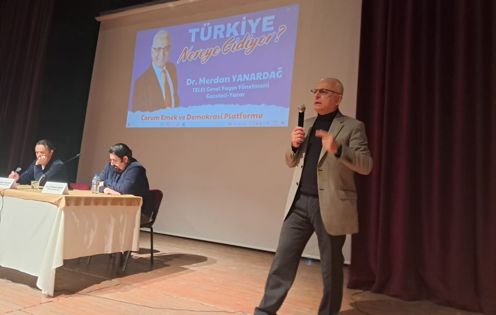 Tele 1 Televizyonu Genel Yayın Yönetmeni Merdan Yanardağ'ın Çorum programı yoğun ilgiyle karşılandı (4)