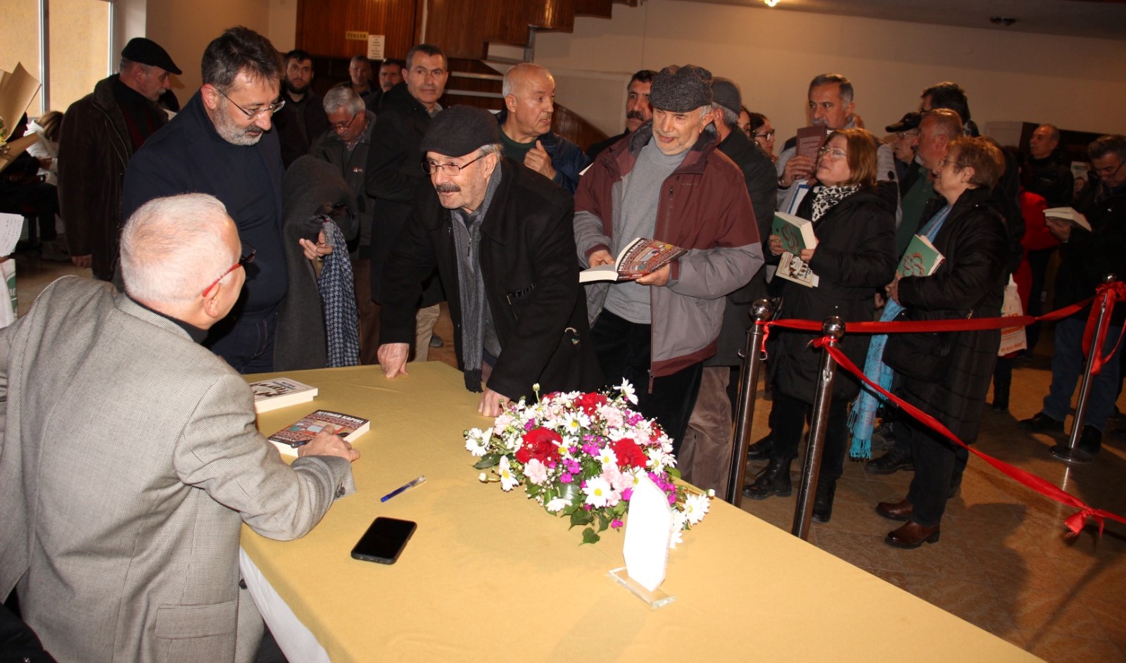 Tele 1 Televizyonu Genel Yayın Yönetmeni Merdan Yanardağ'ın Çorum programı yoğun ilgiyle karşılandı (8)