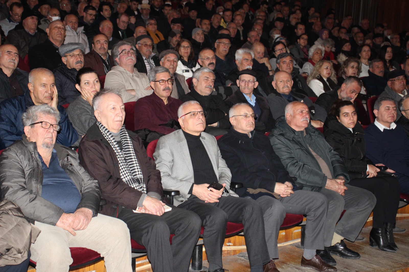 Tele 1 Televizyonu Genel Yayın Yönetmeni Merdan Yanardağ'ın Çorum programı yoğun ilgiyle karşılandı (9)