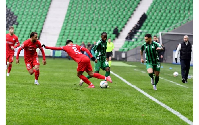 Trendyol 1. Lig'in 23. haftasında Sakaryaspor, sahasında karşılaştığı Çorum FK’yı 2 1 mağlup etti (4)