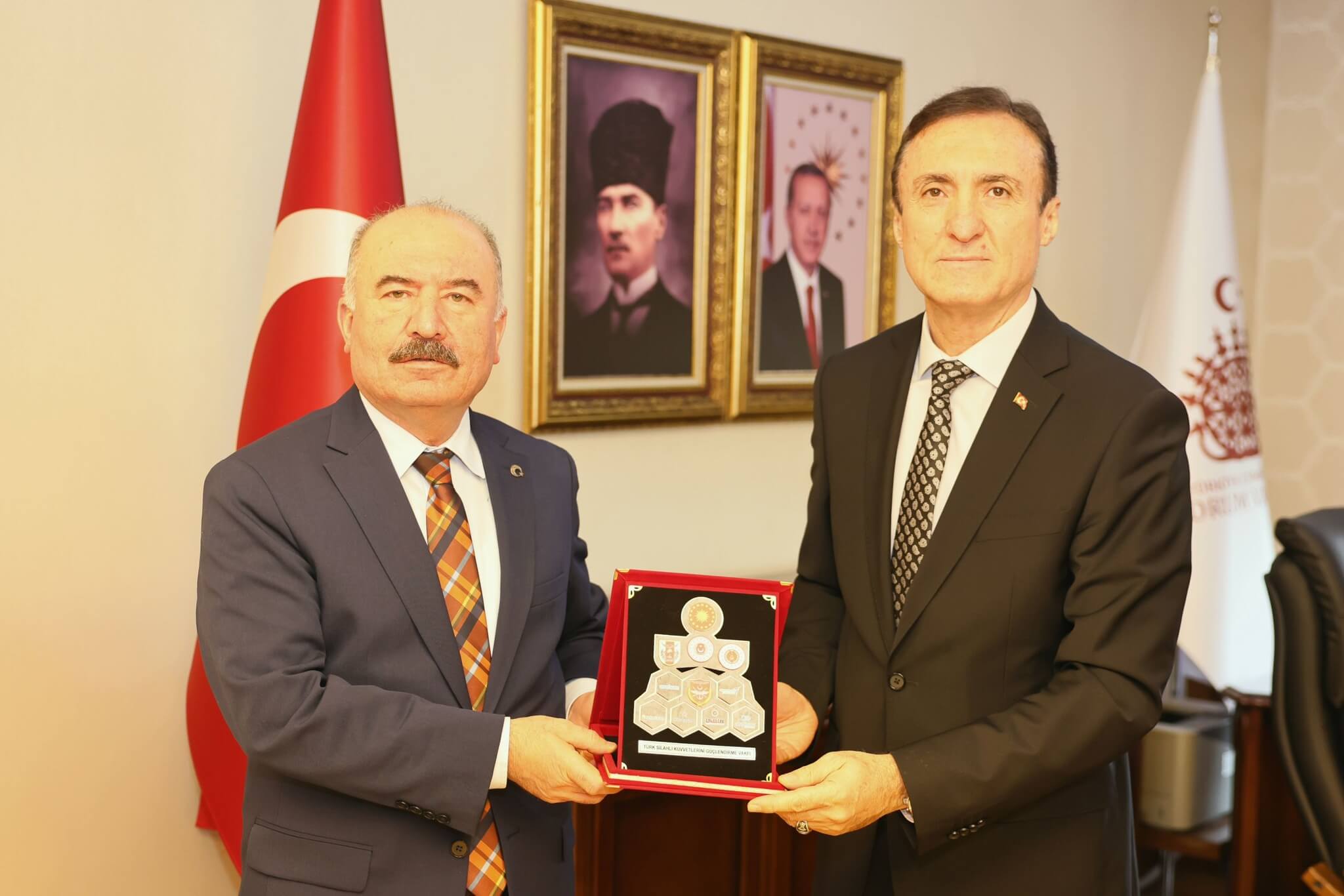 TSK Güçlendirme Vakfı komutanları Vali Ali Çalgan ile görüştü (2)