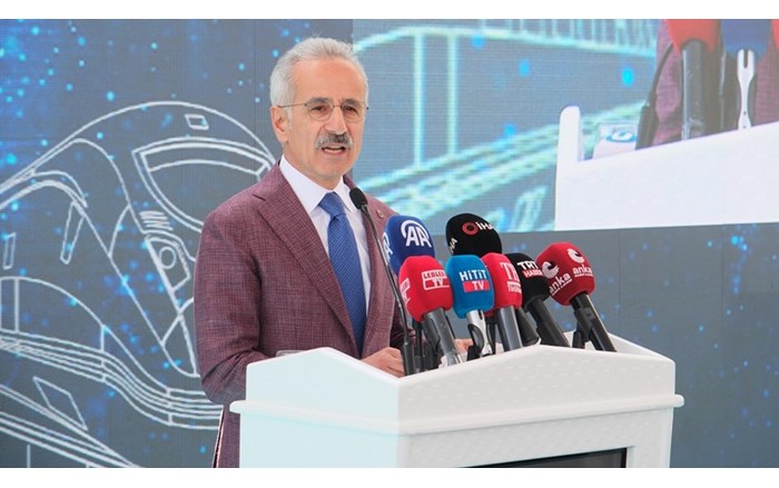 Ulaştırma ve Altyapı Bakanı Abdulkadir Uraloğlu