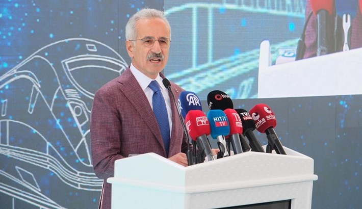 Ulaştırma ve Altyapı Bakanı Abdulkadir Uraloğlu