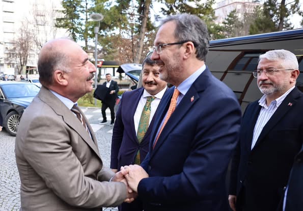 Vali Ali Çalgan, Bakan Kasapoğlu'nu karşıladı