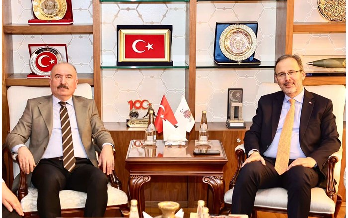 Vali Ali Çalgan, Bakan Muharrem Kasapoğlu'na Çorum hakkında bilgi verdi