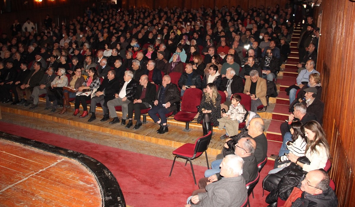 Yanardağın Çorum konferansından görüntüler (4)