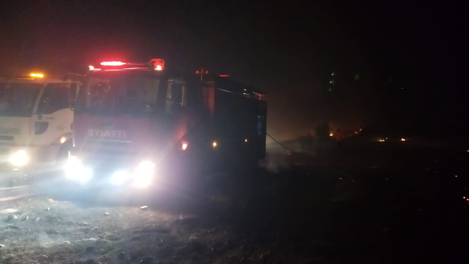 Yangın, Osmancık ilçesi Kumbaba Köyü Çatar mevkiinde bulunan bir tarlada meydana geldi