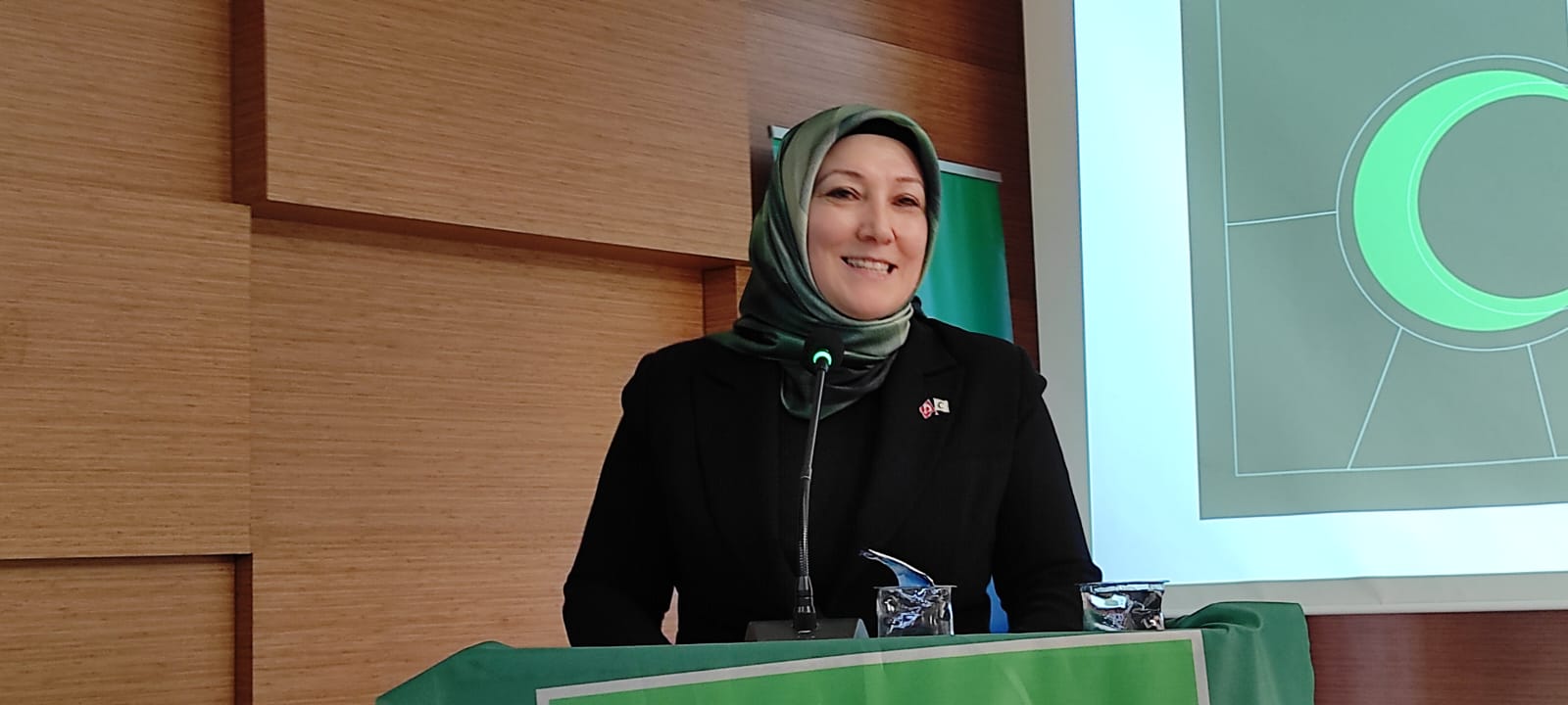 Yeşilay'ın yeni başkanı Bedriye Cengil