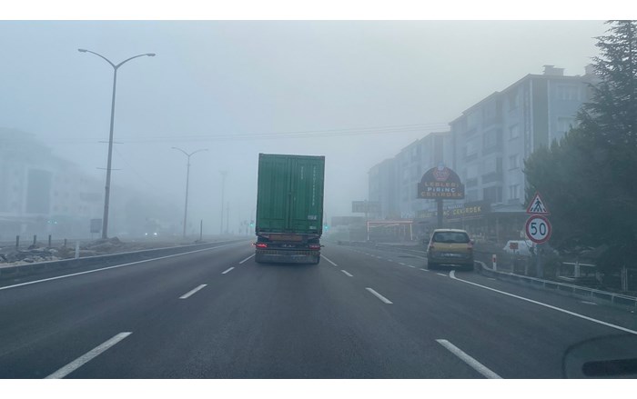 Yetkililer, sürücüleri sise karşı dikkatli olmaları konusunda uyardı