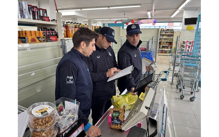 Zabıta ekipleri, marketleri mercek altına aldı (2)