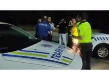 Alkollü sürücünün kızı basın mensubuna saldırdı