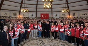 Aşgın, Çorumlu Obası’nda gençlerle buluştu