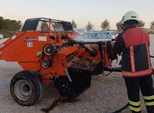 Balya makinesi yandı