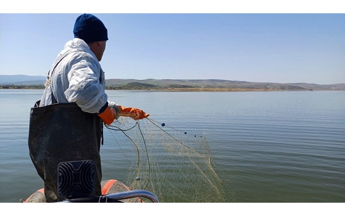 Barajdan 2 bin 200 metre ağ çıktı