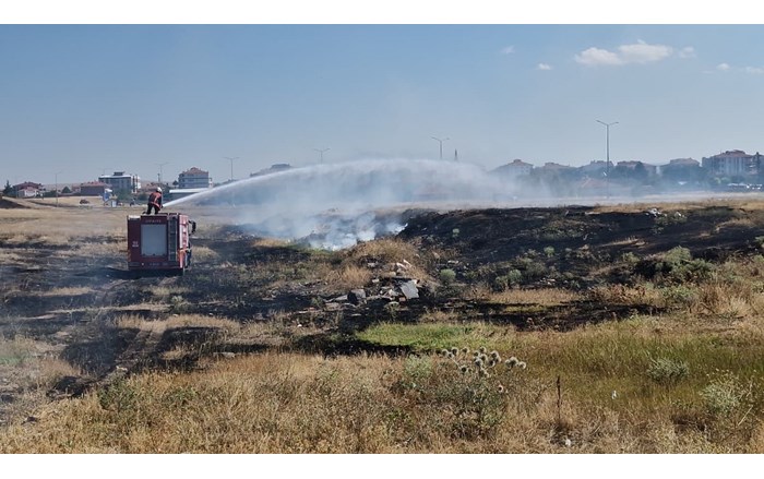 Hastane yakınında yangın