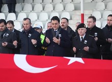 Kalp krizi geçiren uzman için hazin tören