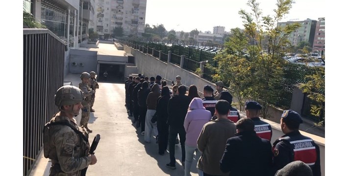 Kara para aklama ve yasadışı bahis operasyonunda 32 tutuklu