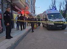 Kavga sırasında silahlıyla kendini vurdu