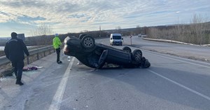 Köpeğe çarpmamak için kaza yaptı: 3 kişi yaralandı
