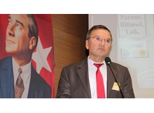 “Madımak’tan bugüne; karanlığa teslim olmadık, olmayacağız!”