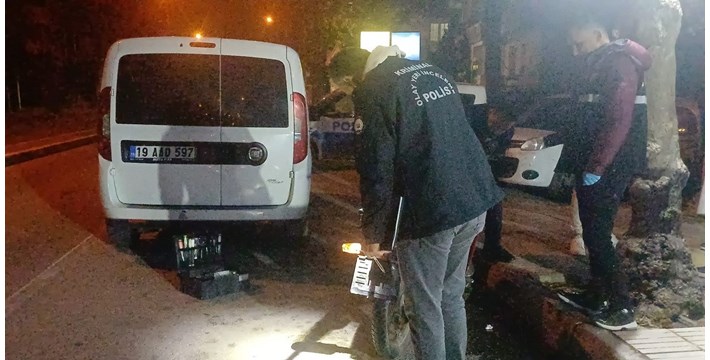 Motosiklet çalan gençlerin üzerinden yasaklı madde çıktı