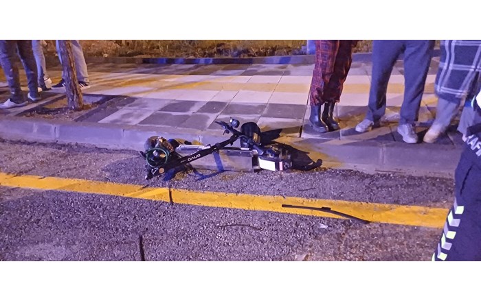 Otomobil ile elektrikli scooter çarpıştı: 1 yaralı