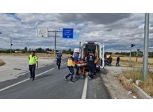 Otomobil ile motosiklet çarpıştı: 2 yaralı