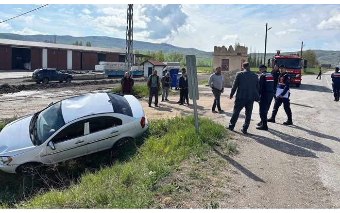 Otomobil menfeze düştü: 1 yaralı