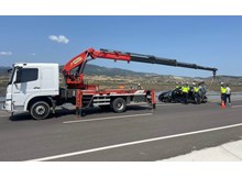 Otomobil sulama kanalına devrildi: 1’i bebek, 3 yaralı