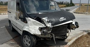 Panelvan ile jeep çarpıştı: 1 yaralı