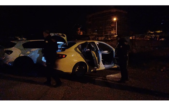 Polis ekiplerinden kaçan 4 kişi, kovalamaca sonucu yakalandı