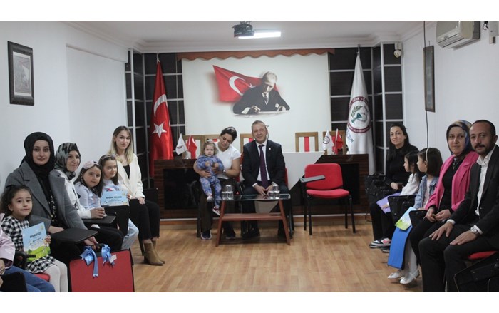 Resim yarışmasında dereceye giren öğrenciler ödüllendirildi