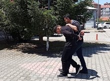 Suç makinesi hırsız saklandığı camide yakalandı