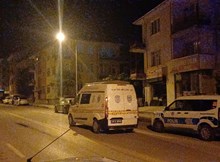 Tartıştığı kişilerin evinin önünden geçtiğini görünce kurşun yağdırdı