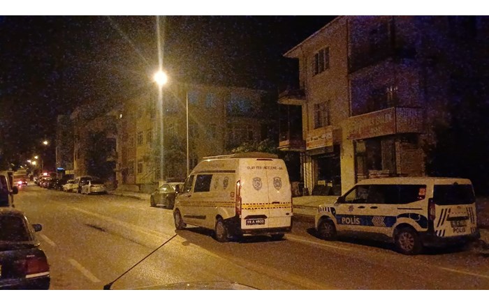 Tartıştığı kişilerin evinin önünden geçtiğini görünce kurşun yağdırdı