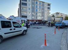 Tırın altında kalan bisikletli çocuk hayatını kaybetti