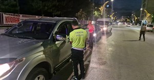 Trafik kurallarını ihlal eden 15 araç sürücüsüne para cezası