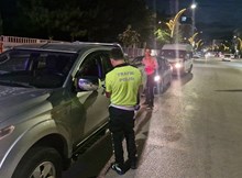Trafik kurallarını ihlal eden 15 araç sürücüsüne para cezası