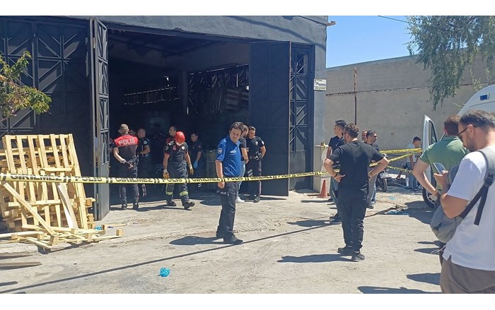 Yağ tankına düşen anne ve oğlu hayatını kaybetti