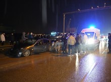 Yağmurun kayganlaştırdığı yolda zincirleme kaza