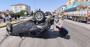 Zincirleme kazada 1’i çocuk 8 kişi yaralandı
