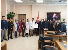 Anne dostu hastane...