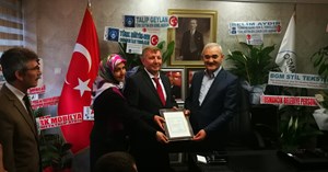 Gelgör mazbatasını aldı, görevine başladı