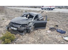 Araç araziye takla attı; 1 ölü, 2 yaralı